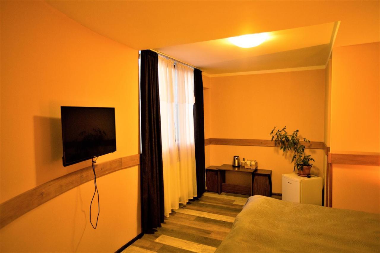 Casa Moroeni Hotel Bagian luar foto